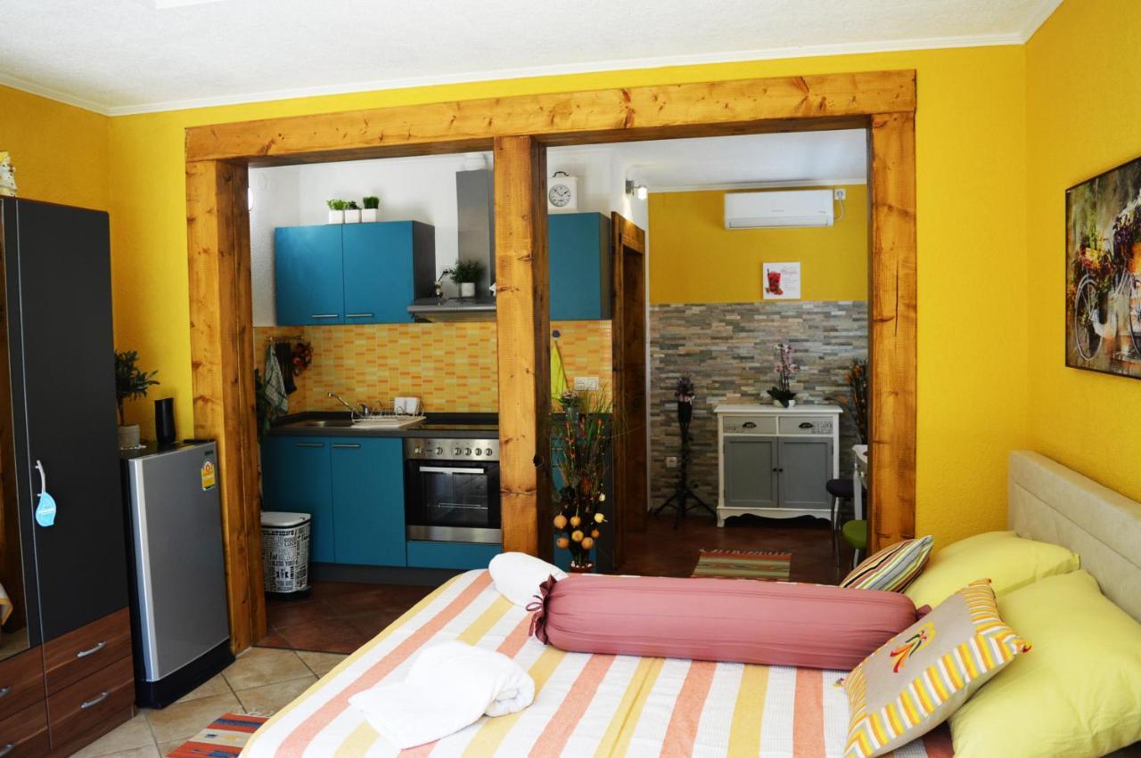 Studio Apartments Luka Biograd - Benkovac Exterior photo