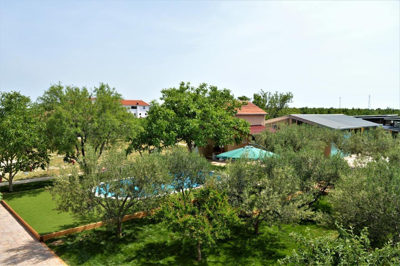 Studio Apartments Luka Biograd - Benkovac Exterior photo