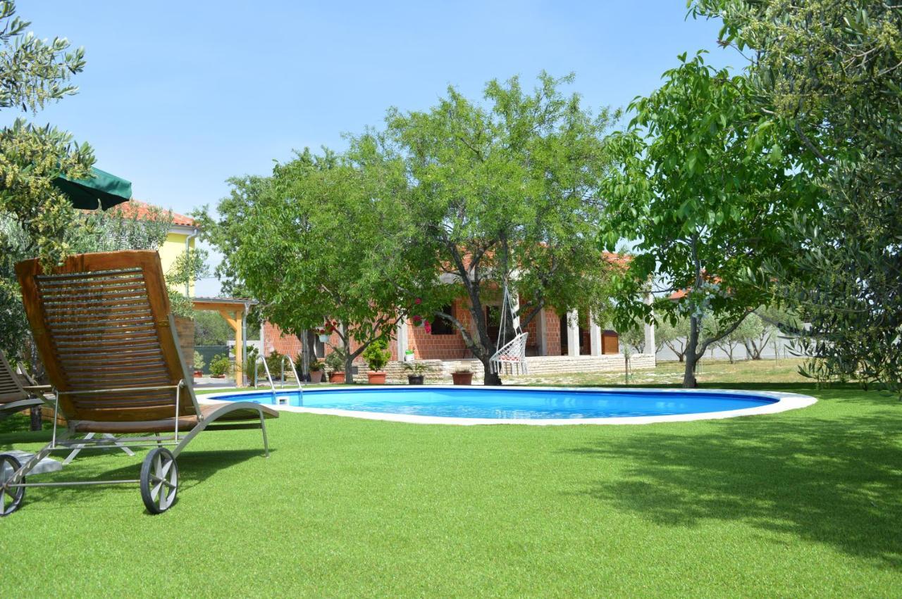 Studio Apartments Luka Biograd - Benkovac Exterior photo