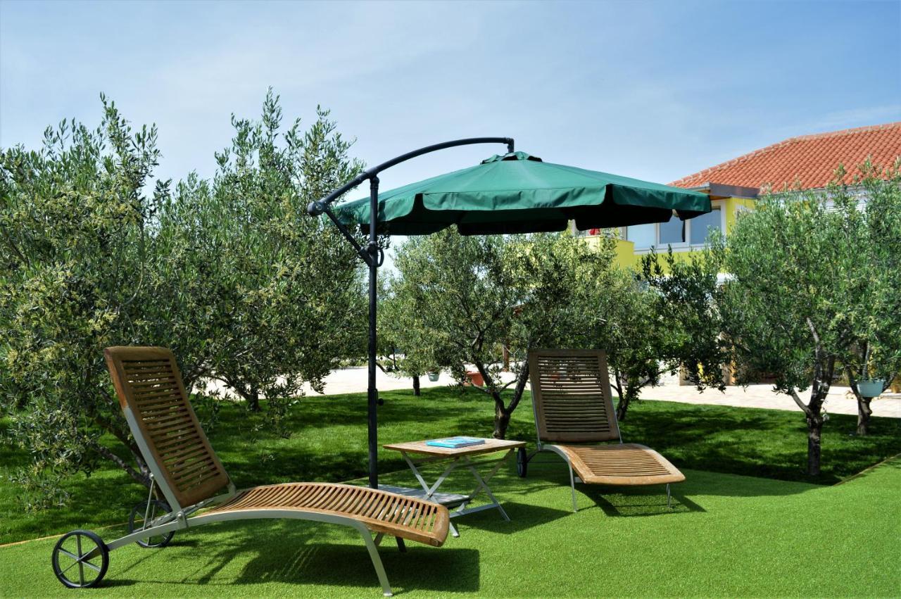 Studio Apartments Luka Biograd - Benkovac Exterior photo