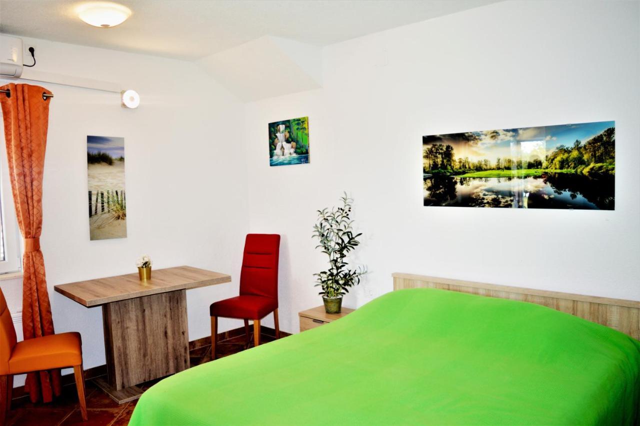 Studio Apartments Luka Biograd - Benkovac Exterior photo