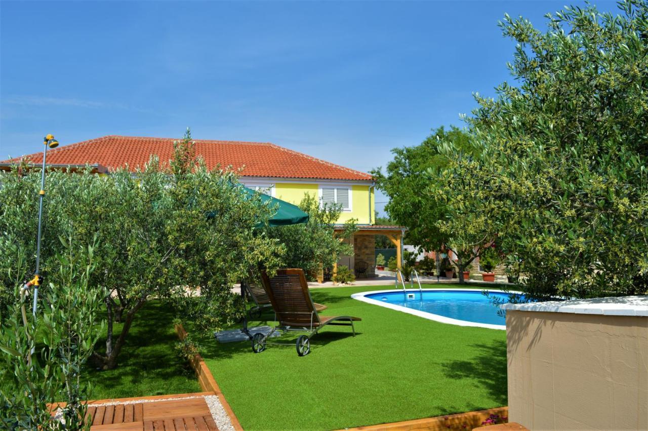 Studio Apartments Luka Biograd - Benkovac Exterior photo